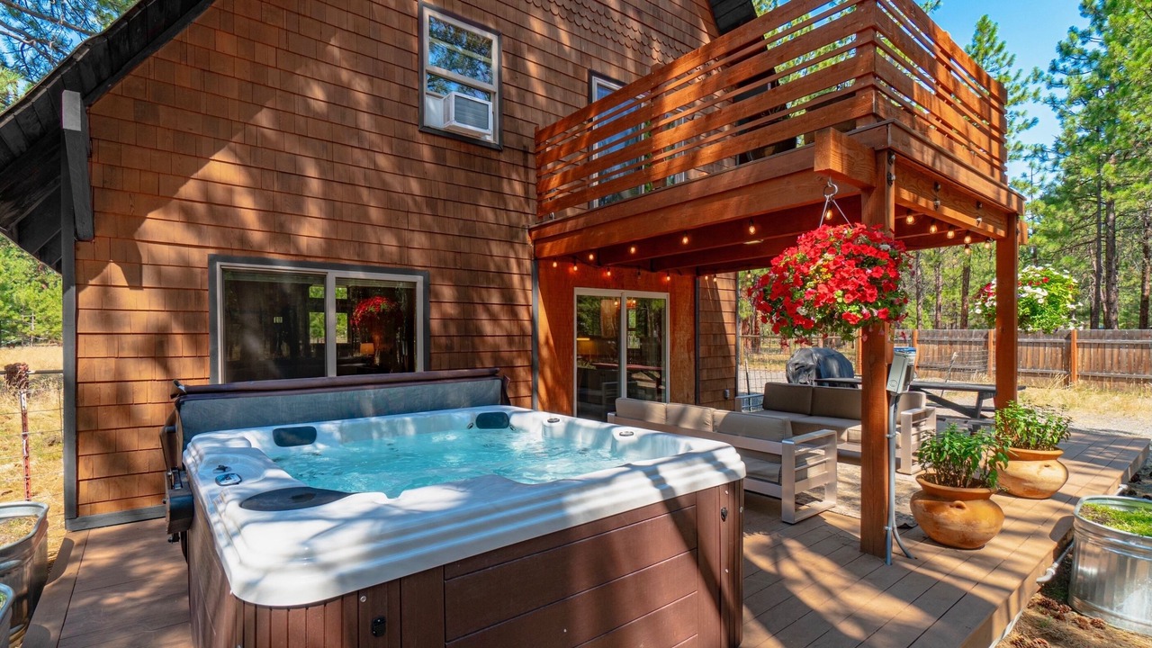 Photo of Patio Balcony in Sisters
