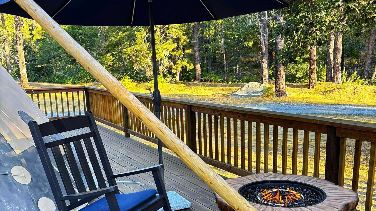 Photo of Outdoor in Cave Junction