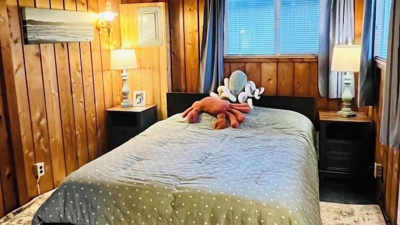 Photo of Bedroom in Point Roberts
