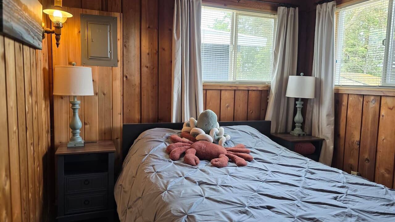 Photo of Bedroom in Point Roberts