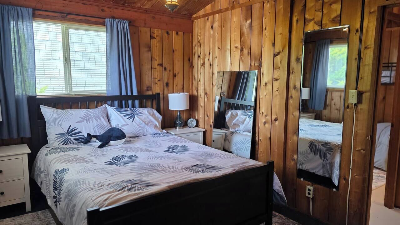 Photo of Bedroom in Point Roberts