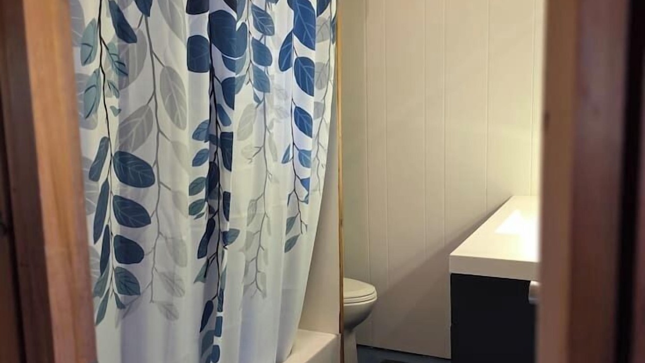Photo of Bathroom in Point Roberts