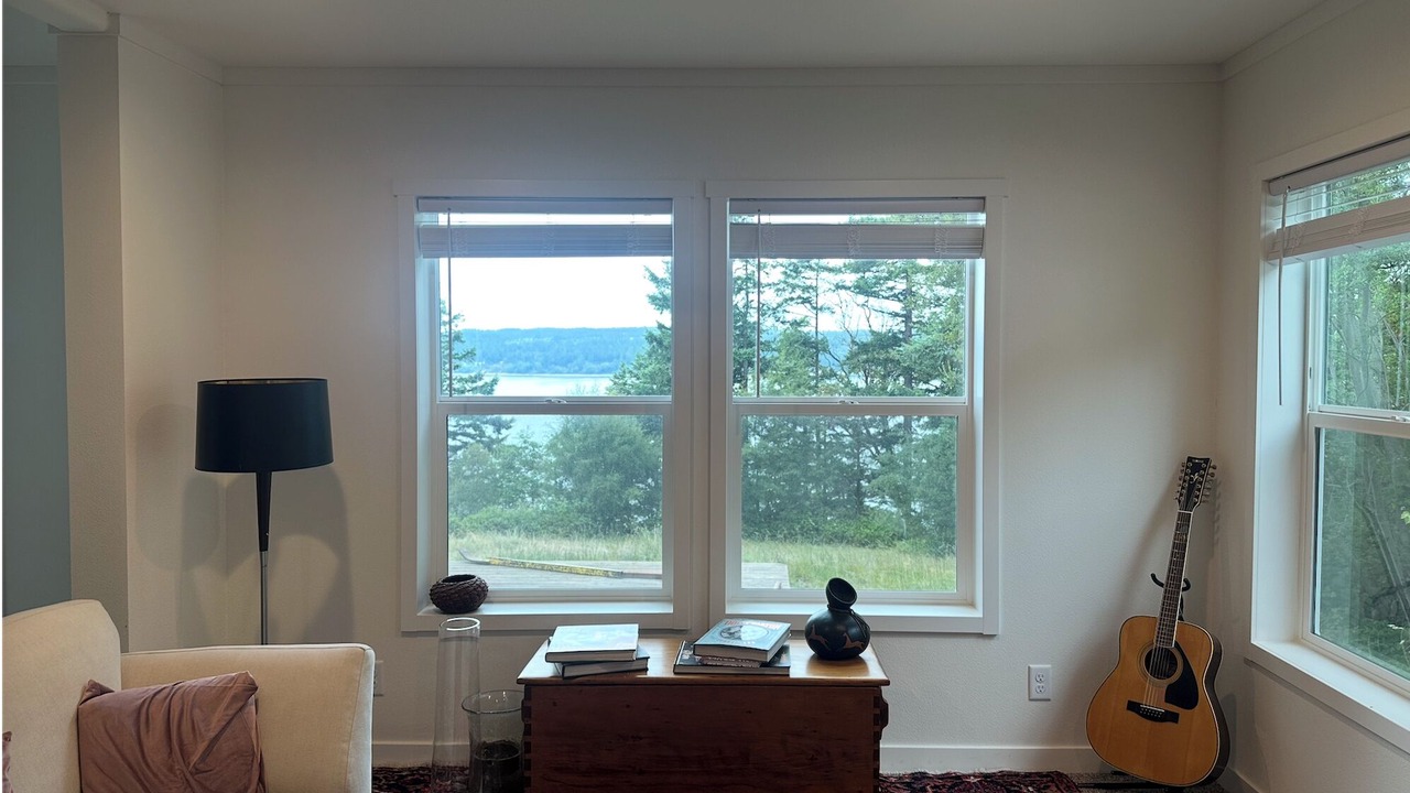 Photo of Livingroom in Langley