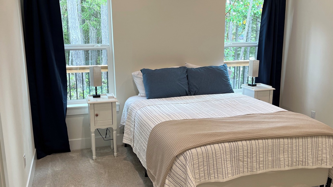 Photo of Bedroom in Anderson Island