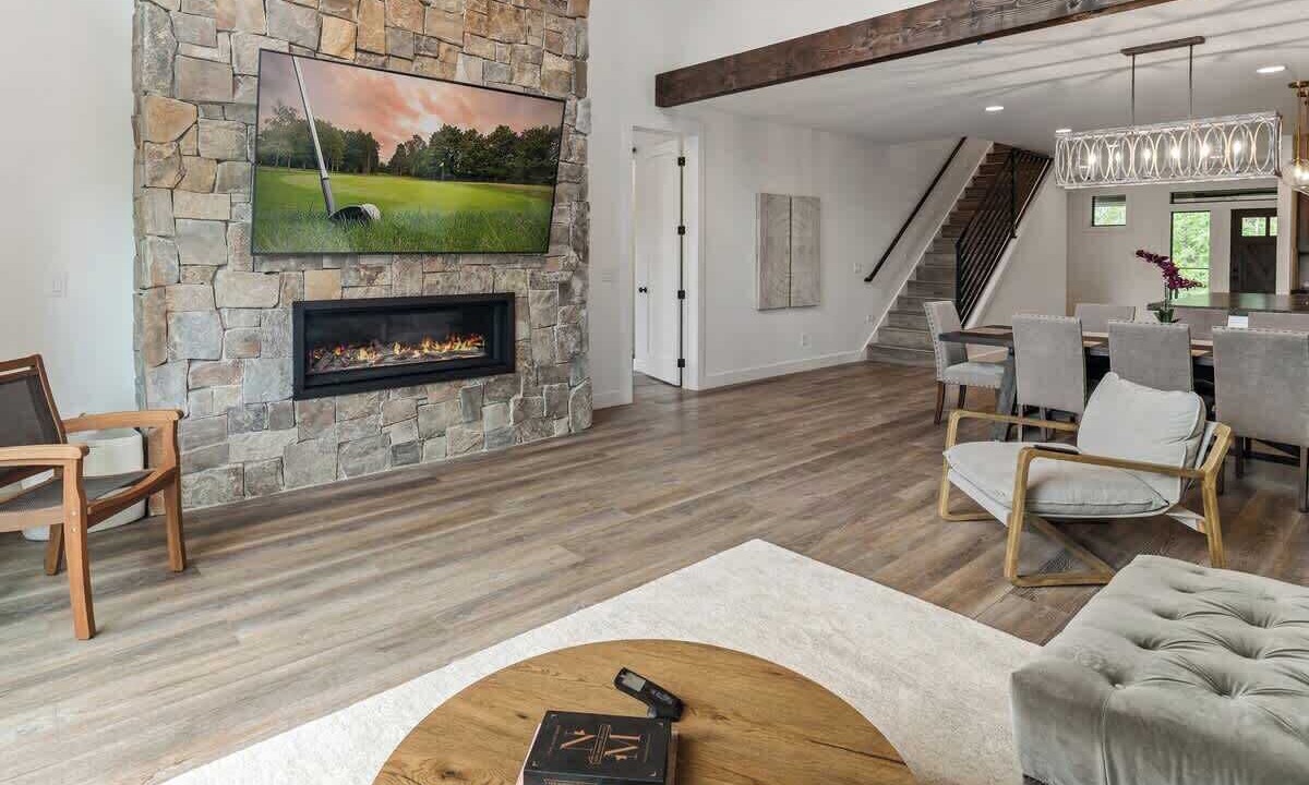 Photo of Livingroom in Sandpoint