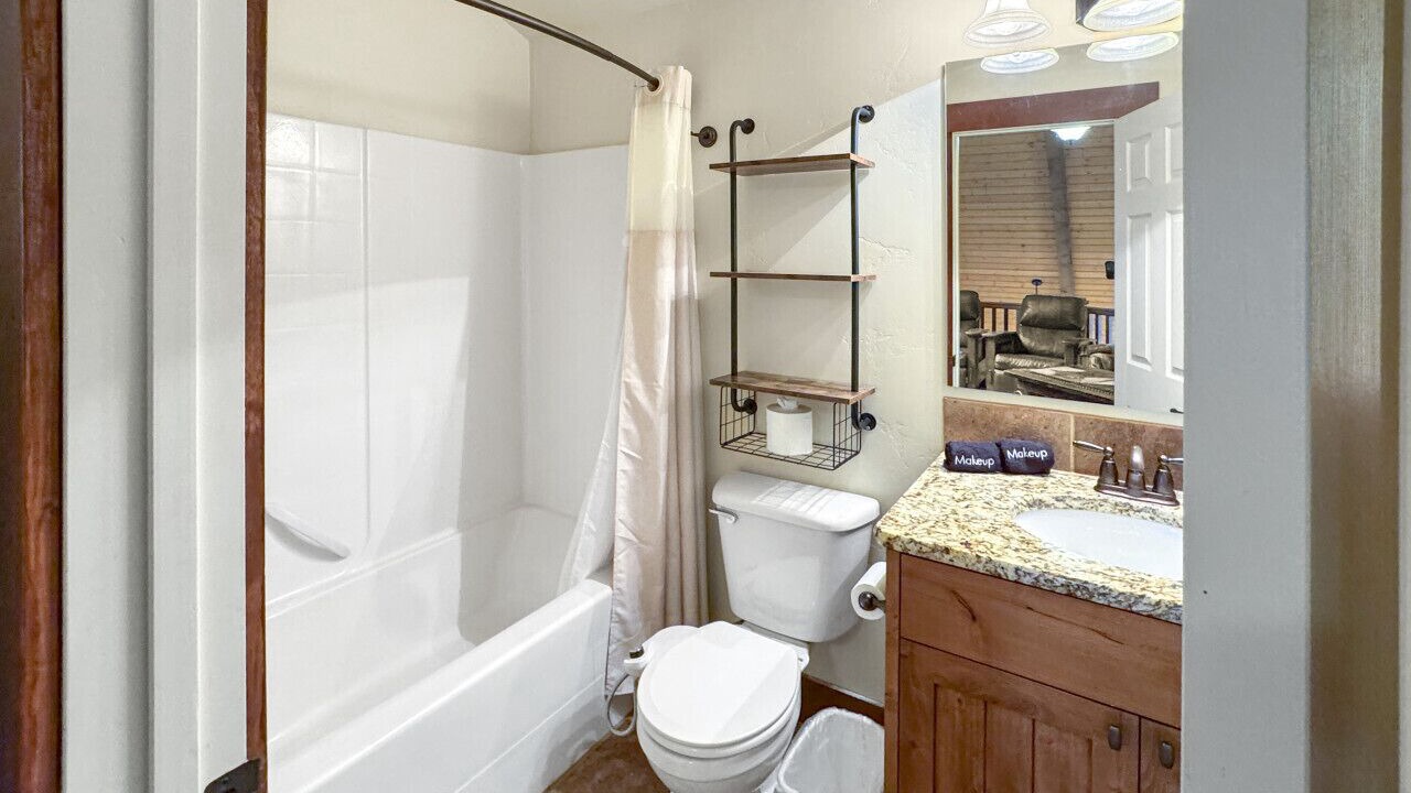 Photo of Bathroom in Tamarack Resort