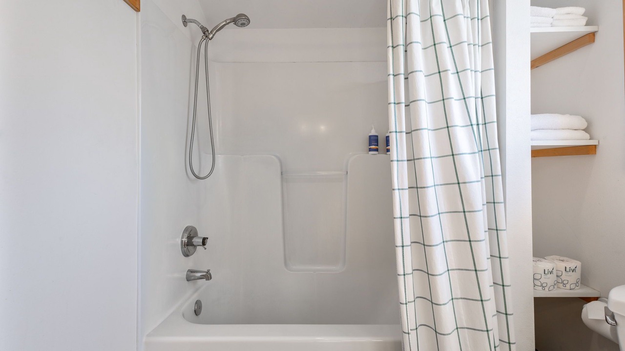 Photo of Bathroom in Sisters