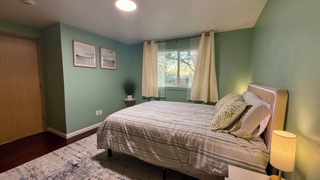 Photo of Bedroom in Albany