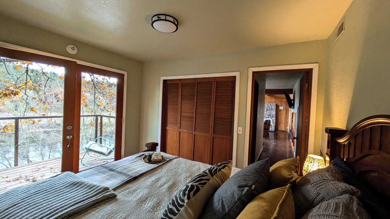Photo of Bedroom in Grants Pass