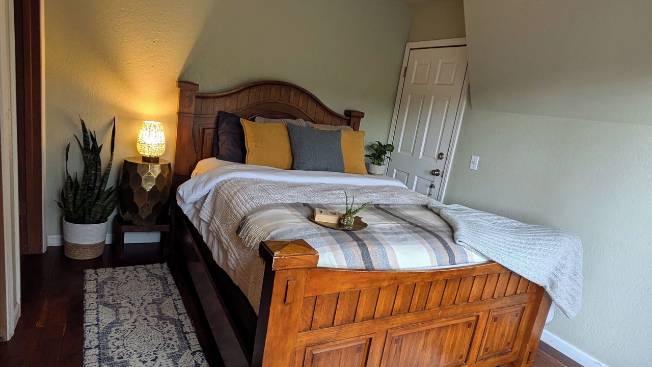Photo of Bedroom in Grants Pass