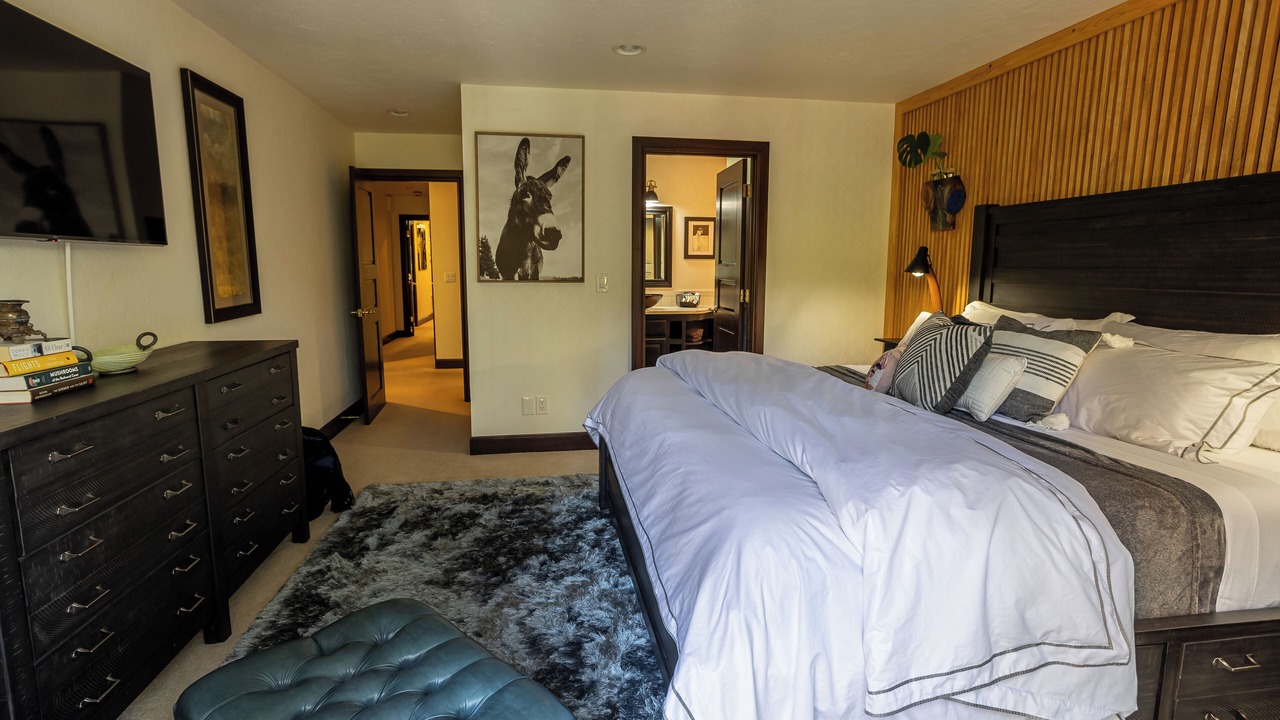 Photo of Bedroom in Rogue River