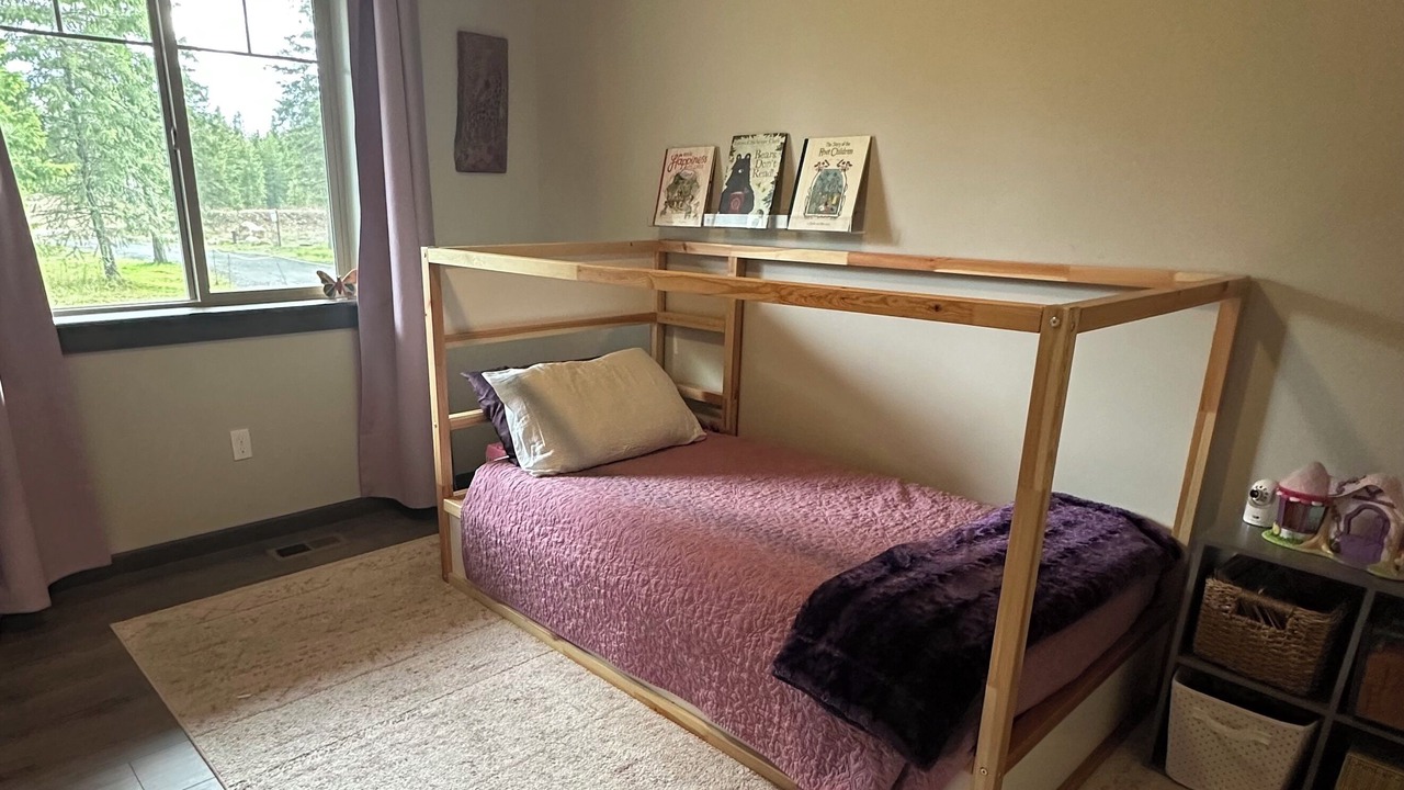Photo of Bedroom in Athol