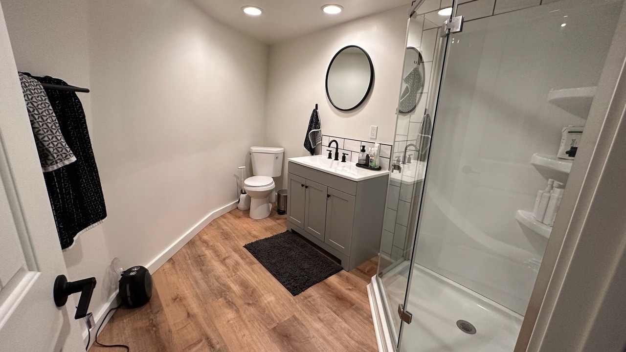 Photo of Bathroom in Rollingbay