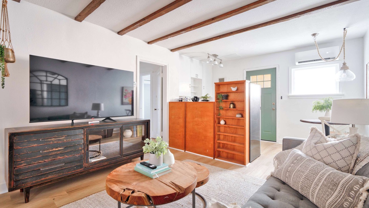 Photo of Livingroom in Irvington