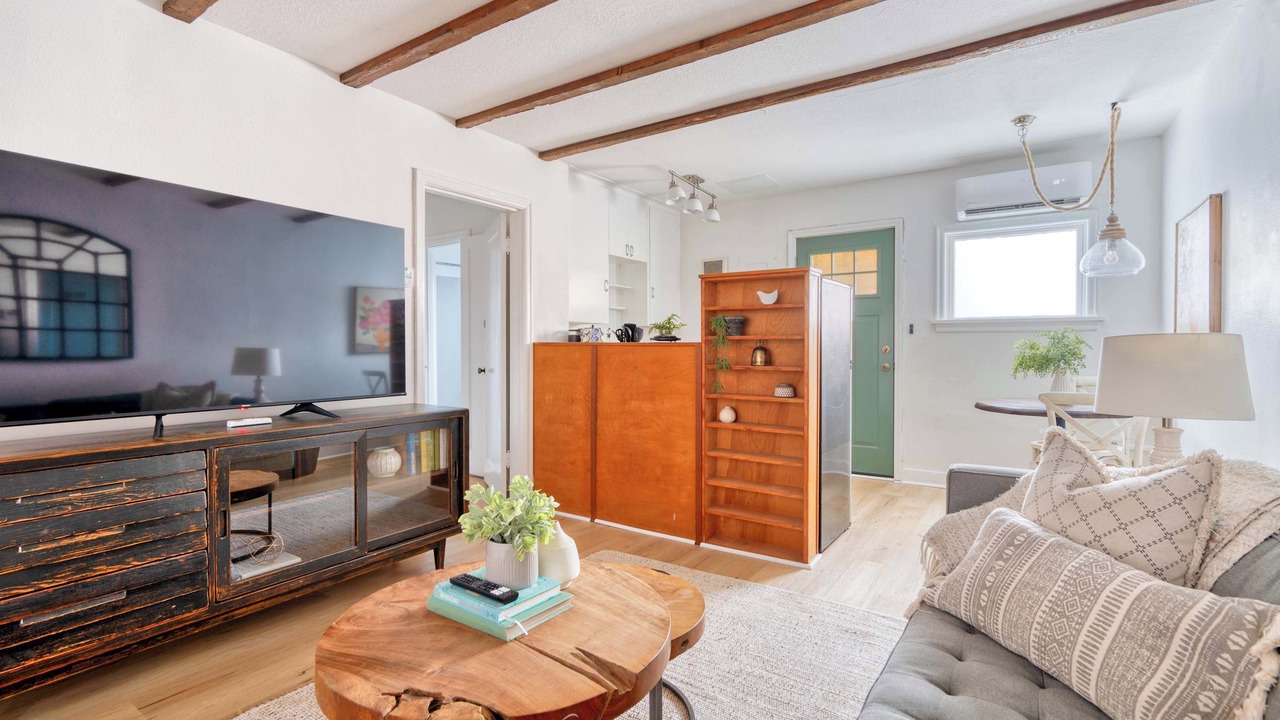 Photo of Livingroom in Irvington