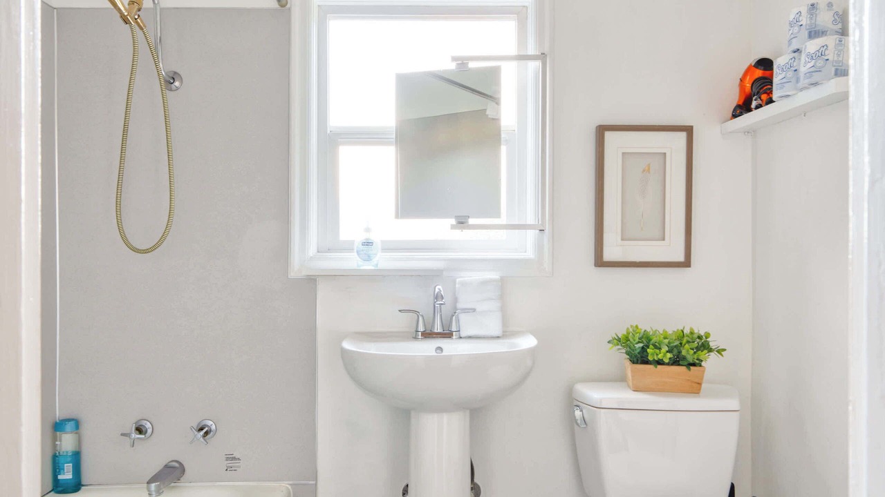 Photo of Bathroom in Irvington