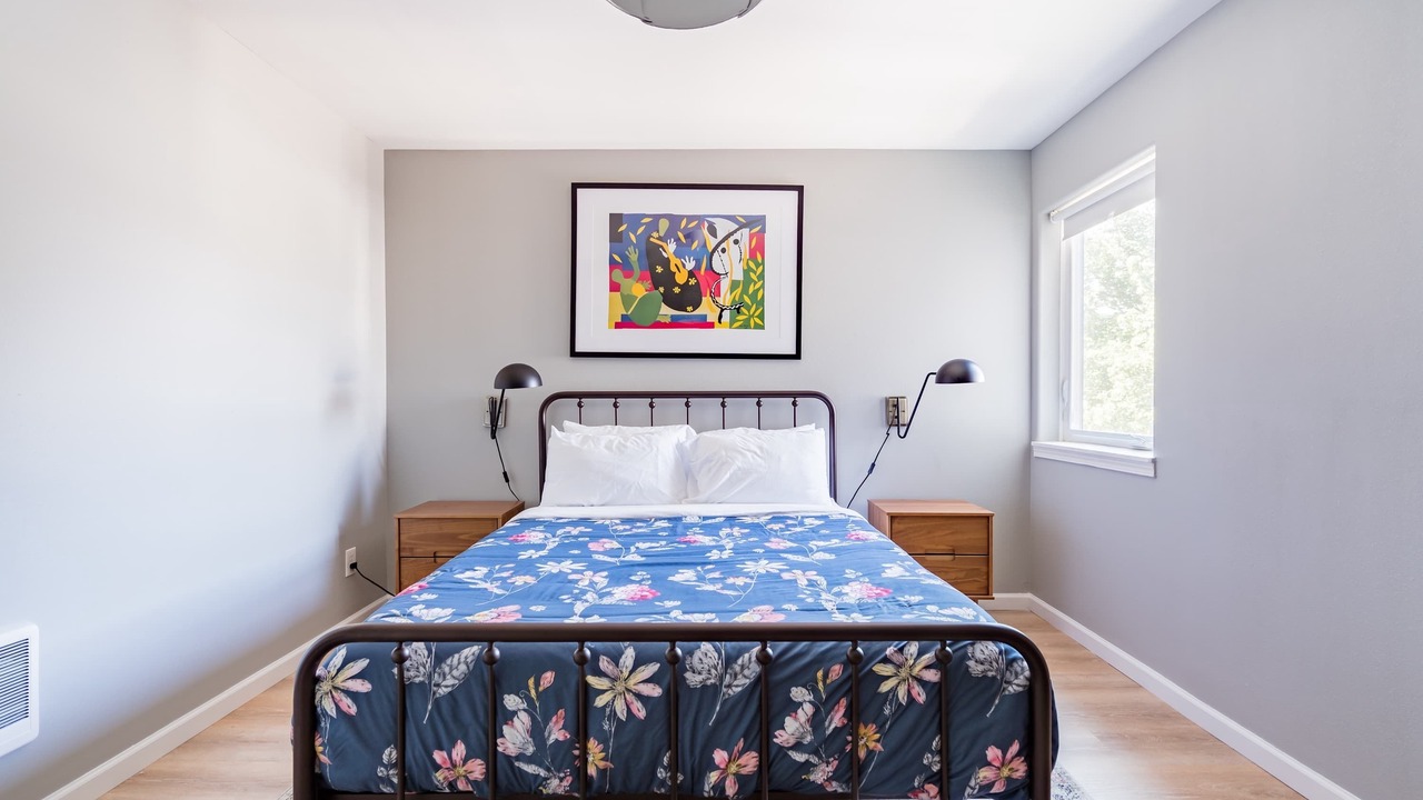 Photo of Bedroom in Alphabet Historic District