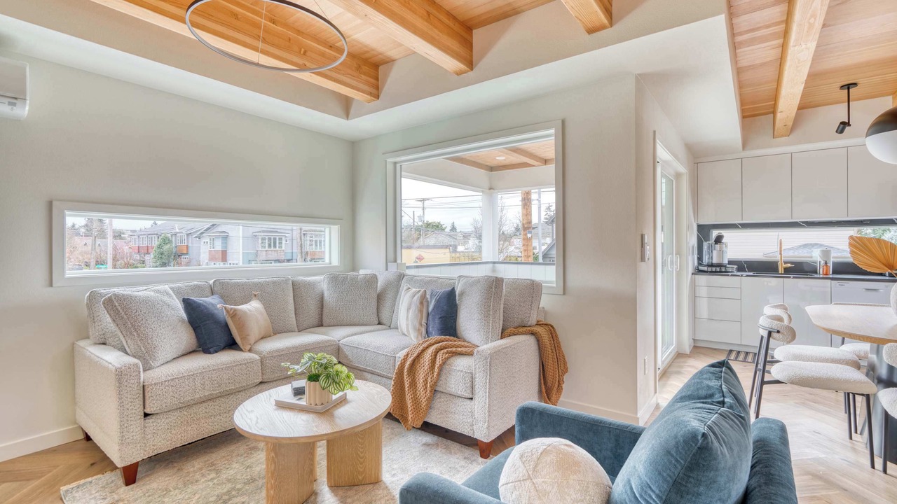 Photo of Livingroom in Alberta Arts District