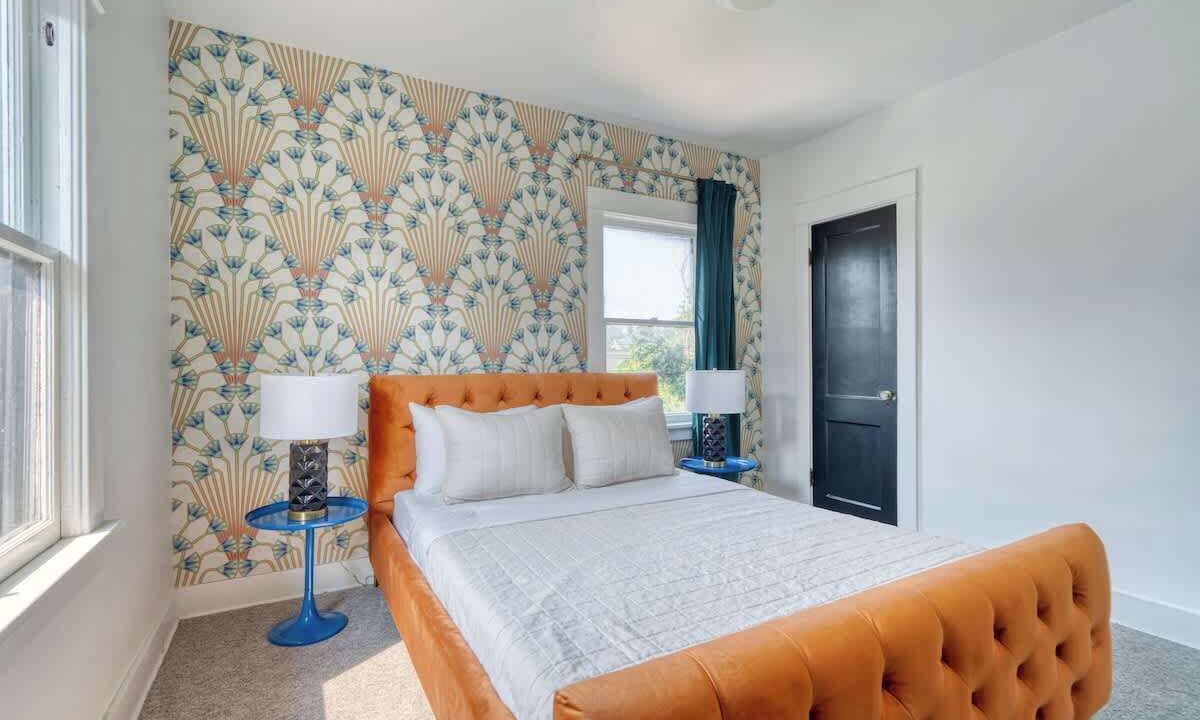 Photo of Bedroom in Hosford-Abernethy
