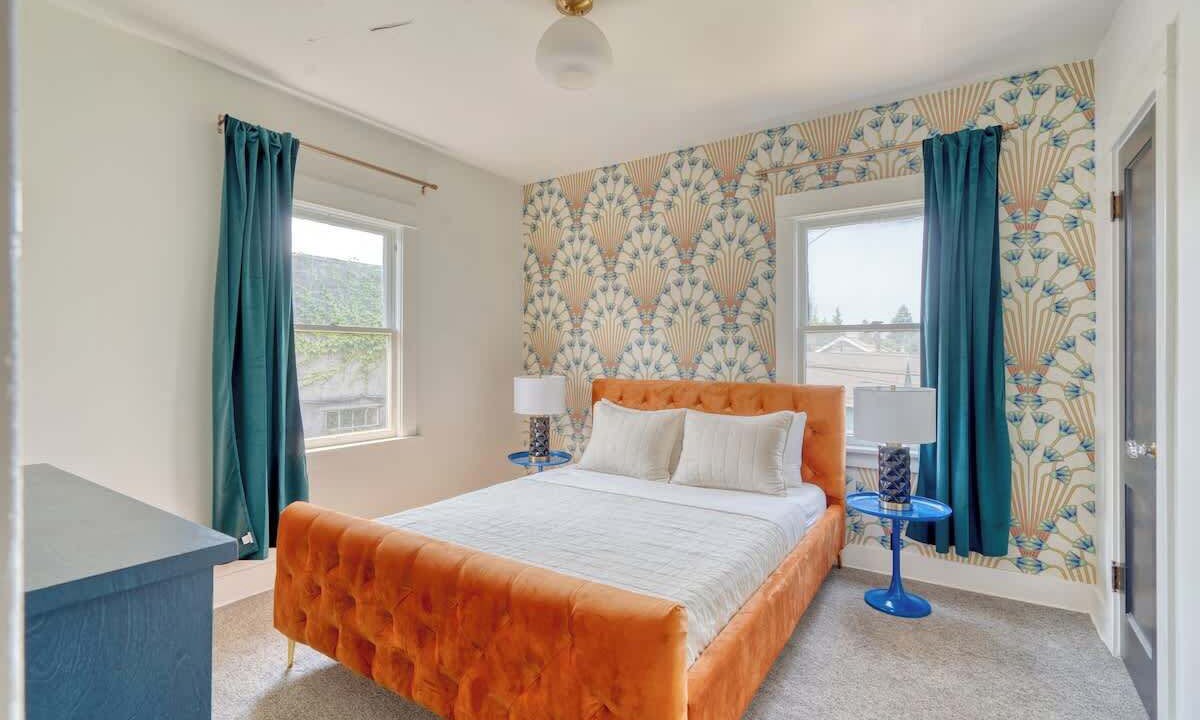 Photo of Bedroom in Hosford-Abernethy