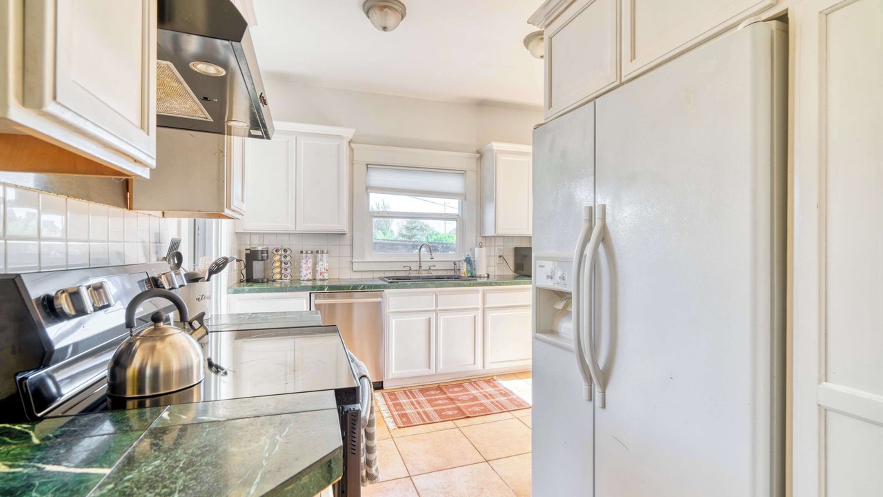 Photo of Kitchen in King