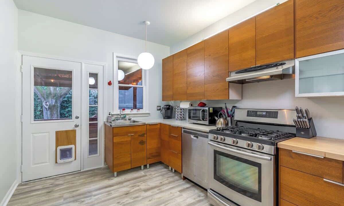 Photo of Kitchen in Hosford-Abernethy
