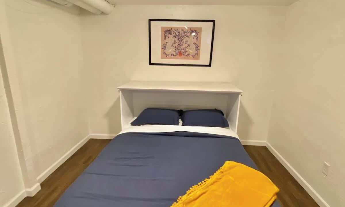 Photo of Bedroom in Hosford-Abernethy