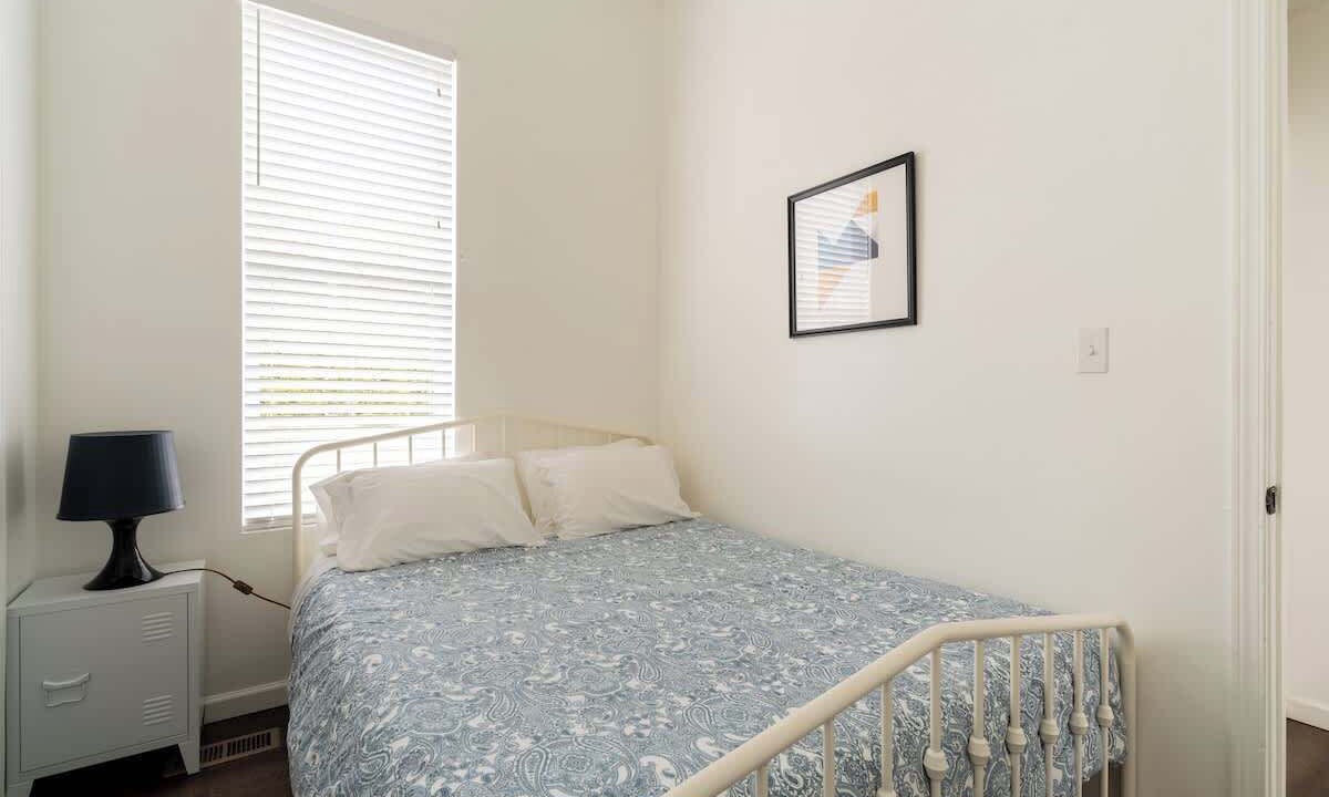 Photo of Bedroom in Hosford-Abernethy