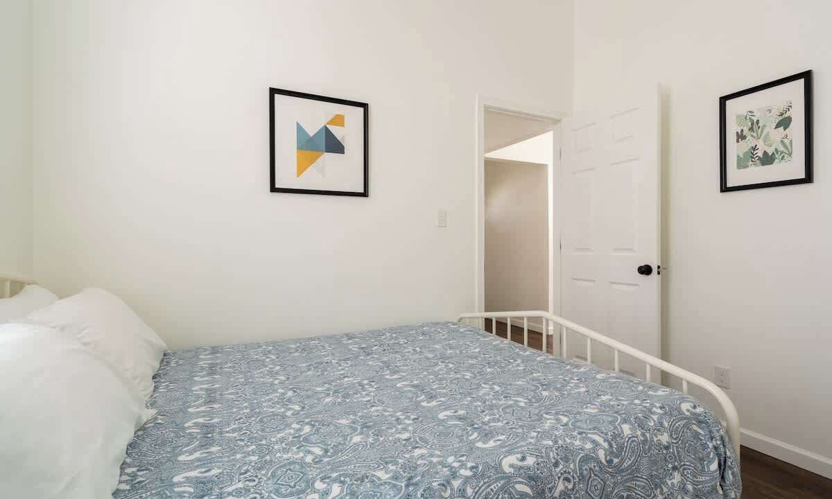 Photo of Bedroom in Hosford-Abernethy