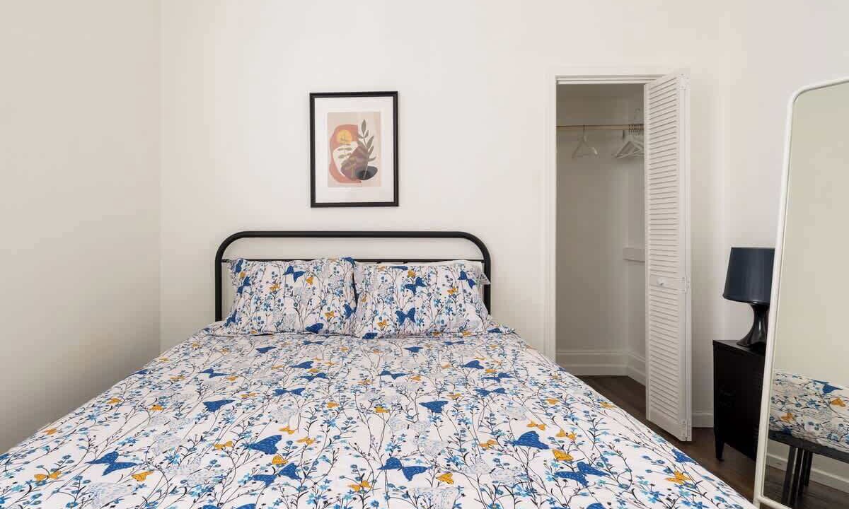 Photo of Bedroom in Hosford-Abernethy