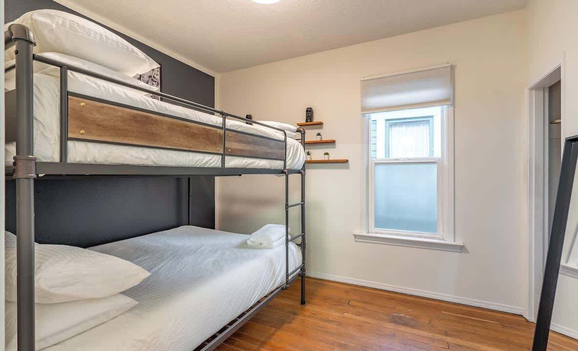 Photo of Bedroom in Hosford-Abernethy
