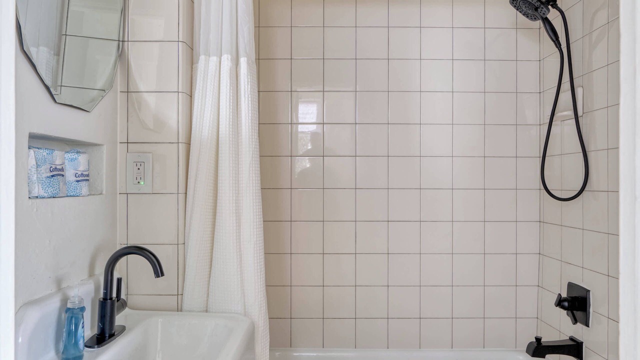Photo of Bathroom in Irvington