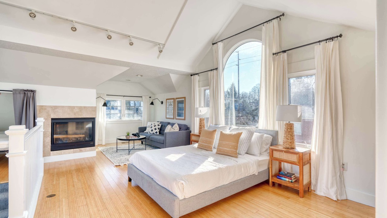 Photo of Bedroom in Belmont