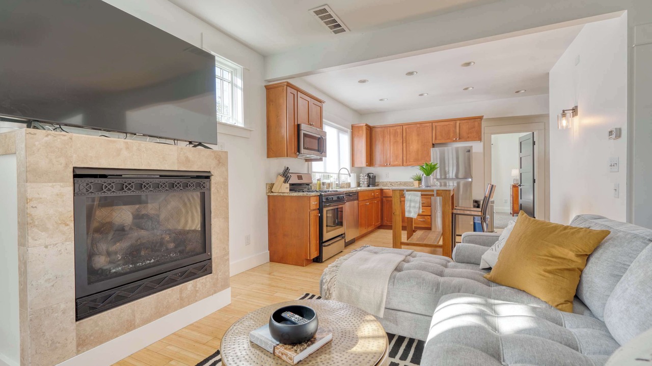 Photo of Livingroom in Belmont