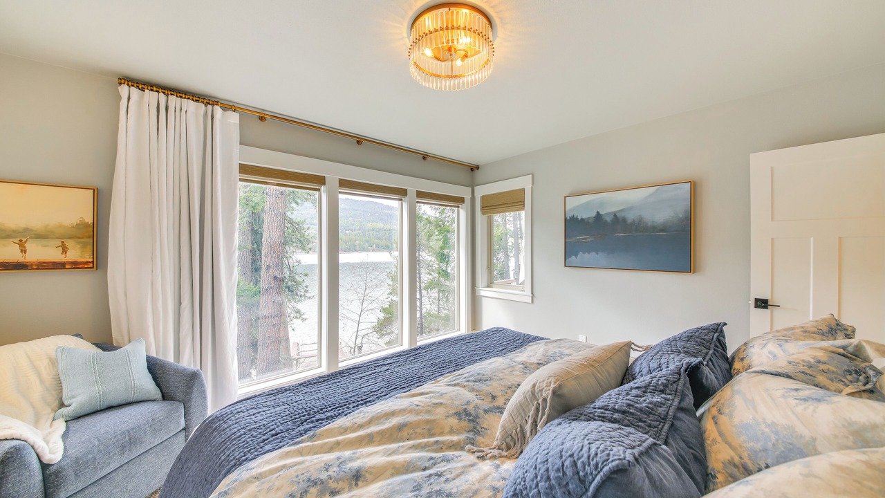 Photo of Bedroom in Sandpoint