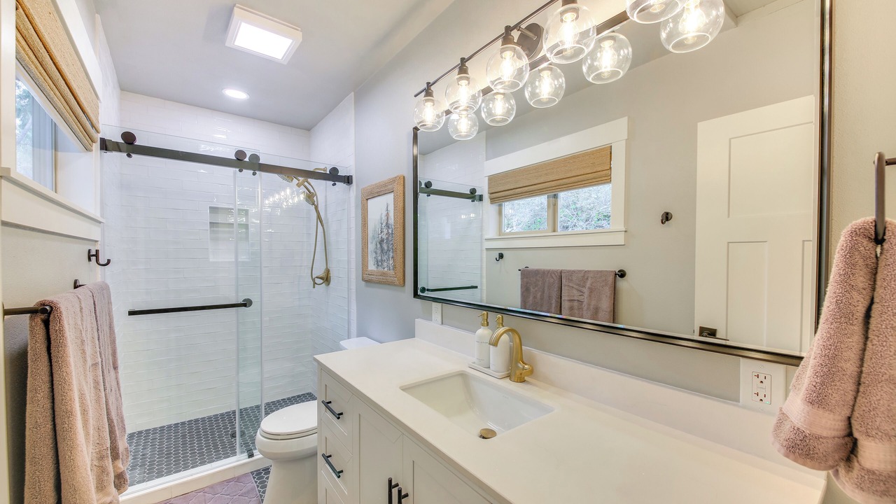 Photo of Bathroom in Sandpoint