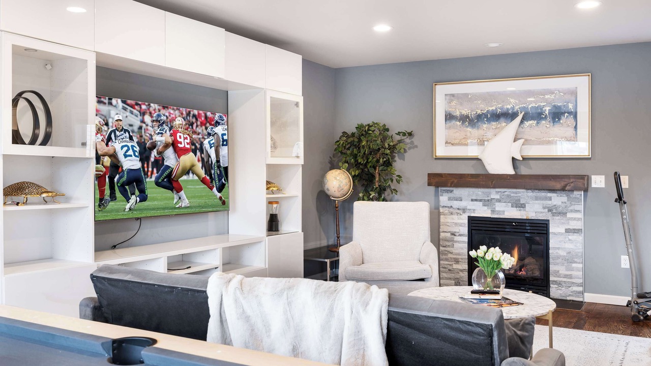Photo of Livingroom in South Beacon Hill