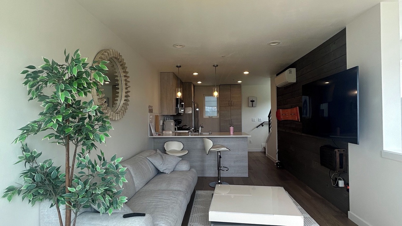 Photo of Livingroom in Whittier Heights