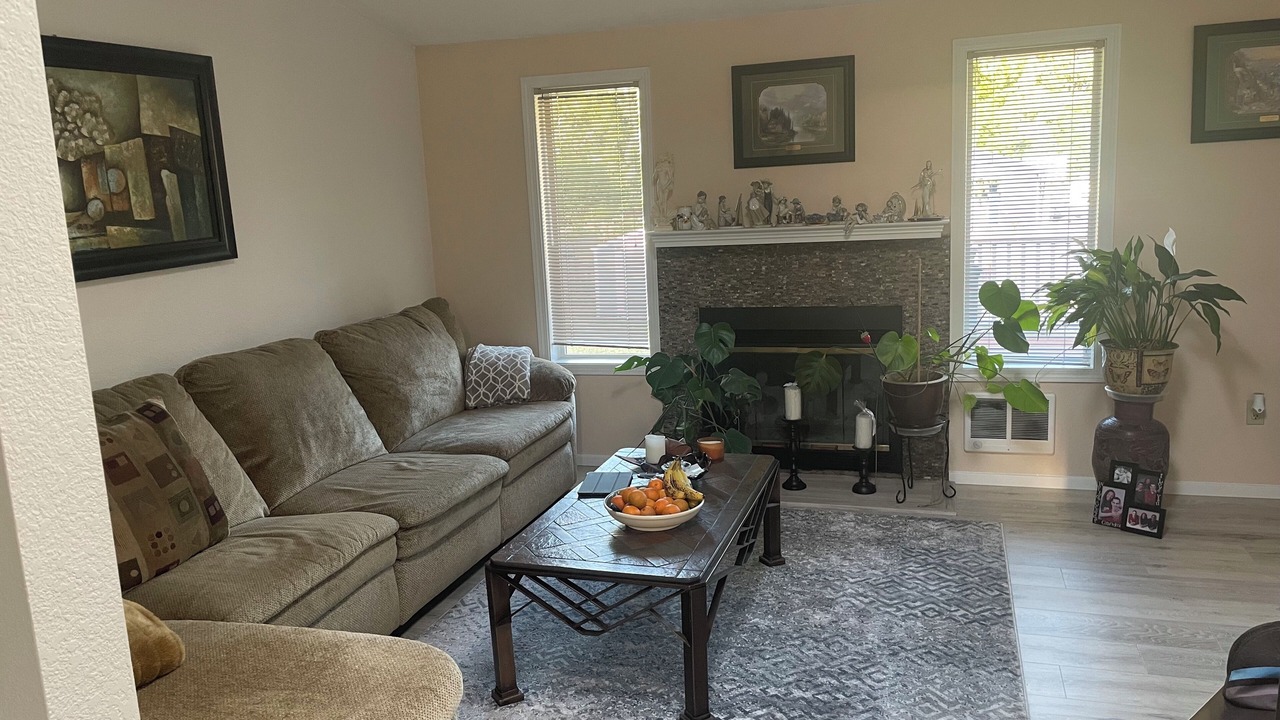 Photo of Livingroom in Midland