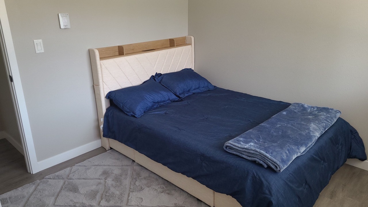 Photo of Bedroom in West Hills