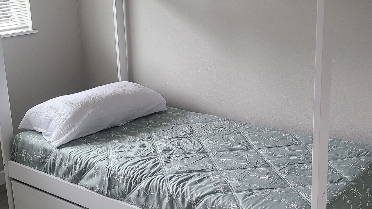 Photo of Bedroom in West Hills