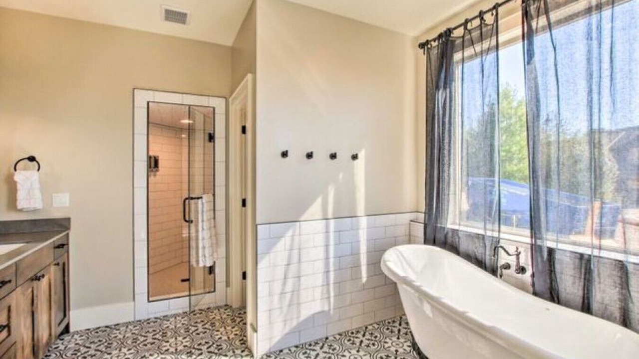 Photo of Bathroom in Fish Haven