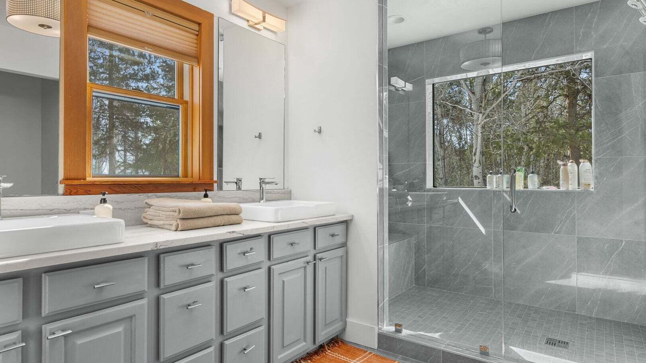 Photo of Bathroom in River Meadows