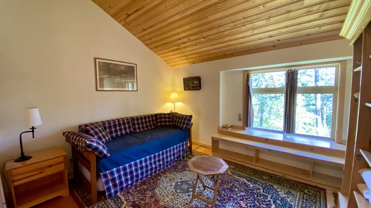 Photo of Bedroom in Eastsound