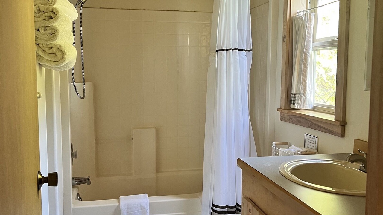 Photo of Bedroom in Eastsound