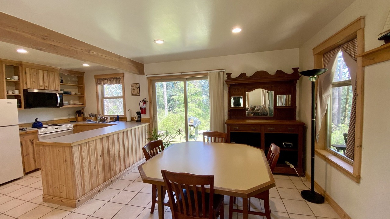Photo of Bedroom in Eastsound