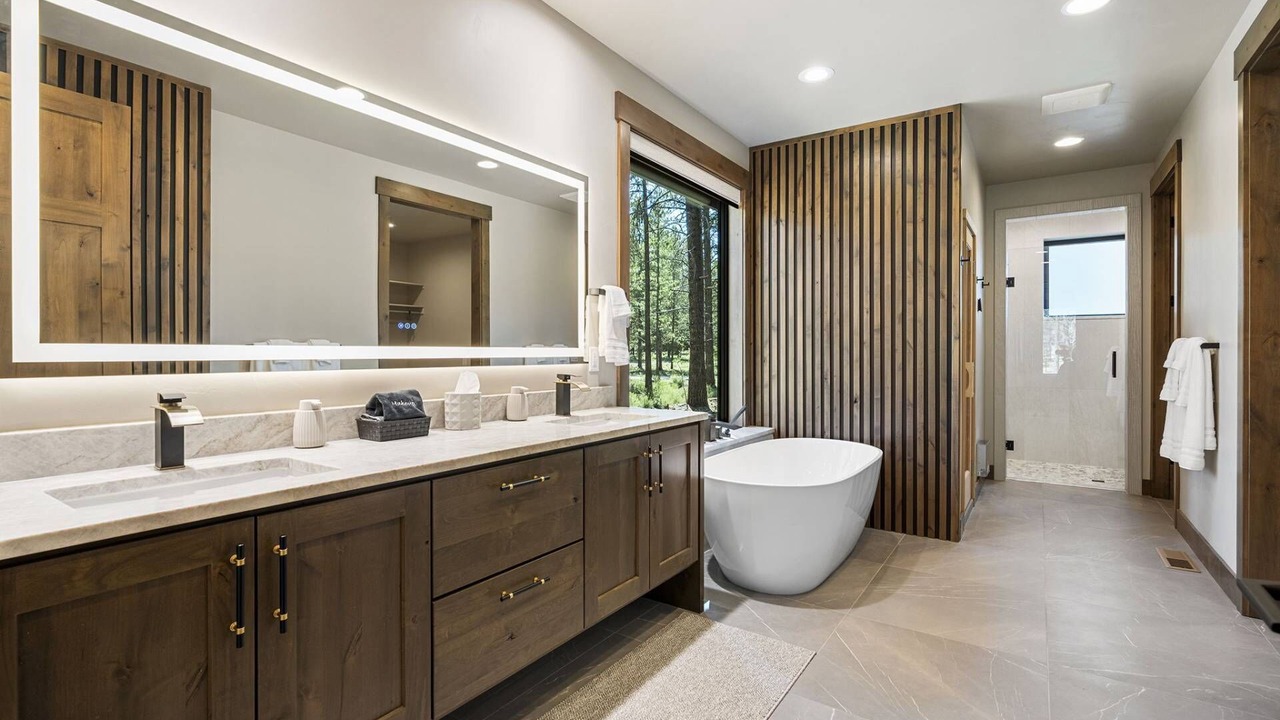 Photo of Bathroom in Sunriver