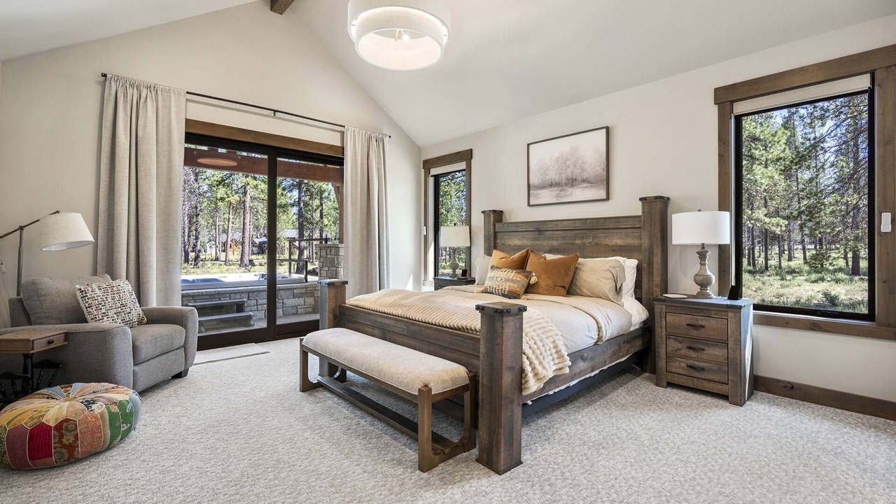 Photo of Bedroom in Sunriver