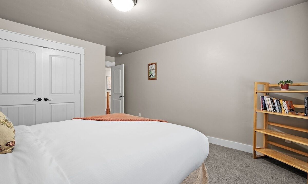 Photo of Bedroom in Southwest Ada County Alliance
