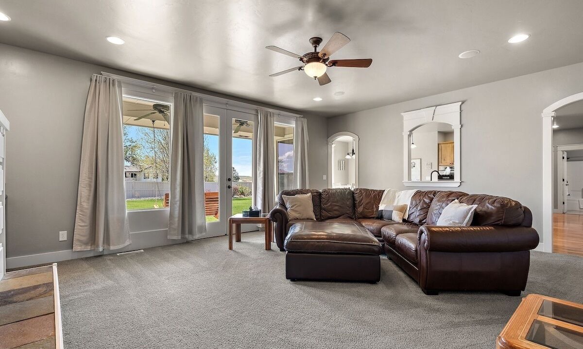 Photo of Livingroom in Southwest Ada County Alliance